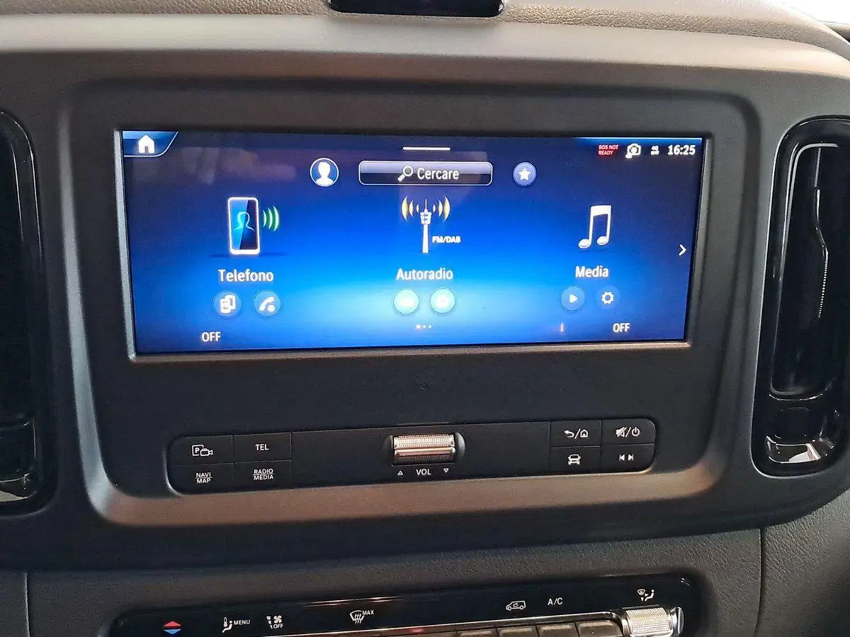 Mercedes-Benz Vito nuova a Rimini (15)