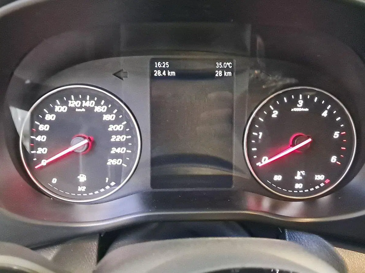 Mercedes-Benz Vito nuova a Rimini (9)