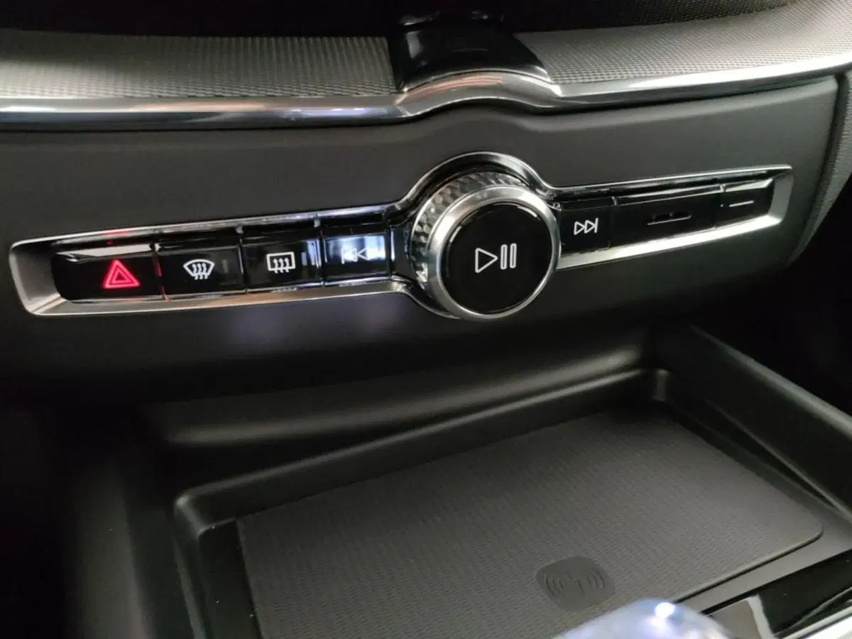Volvo XC60 usata a Como (12)