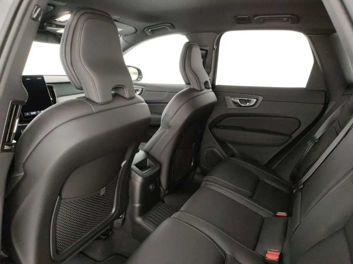 Volvo XC60 usata a Como (13)