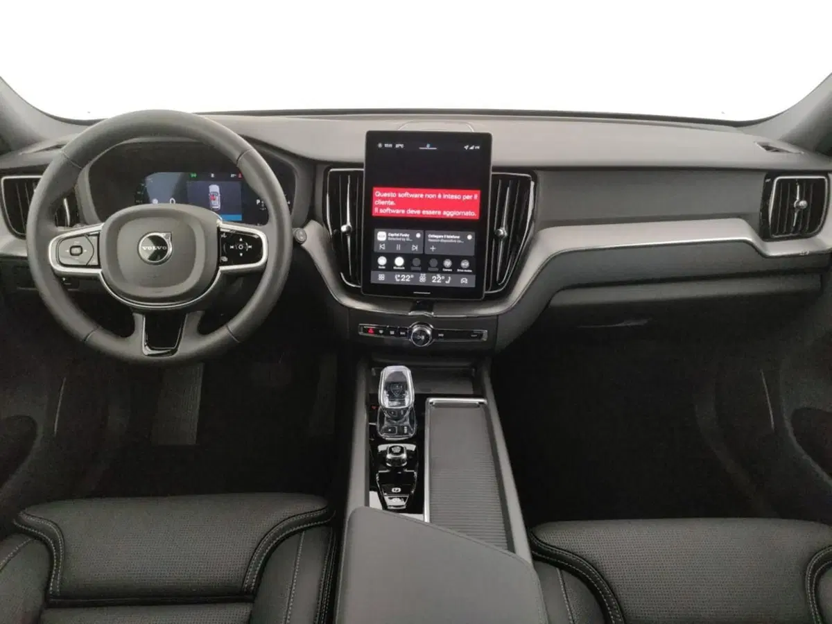 Volvo XC60 usata a Como (9)