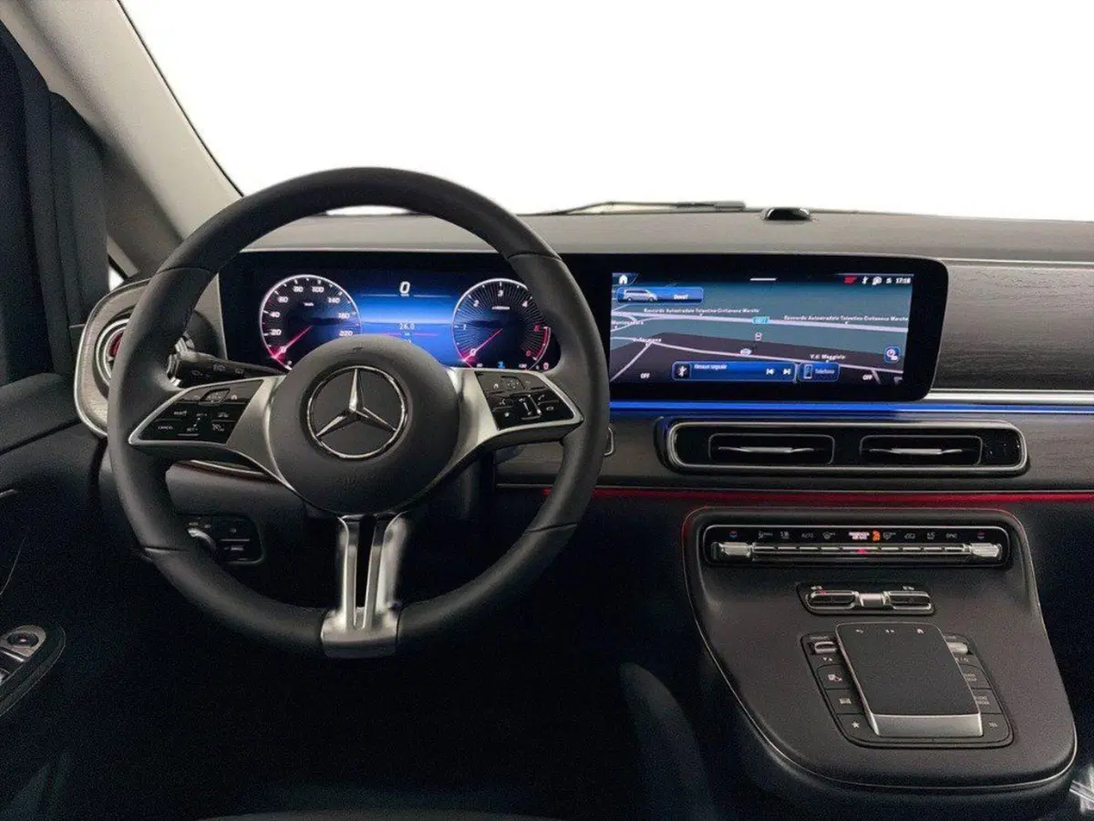 Mercedes-Benz Classe V nuova a Macerata (14)
