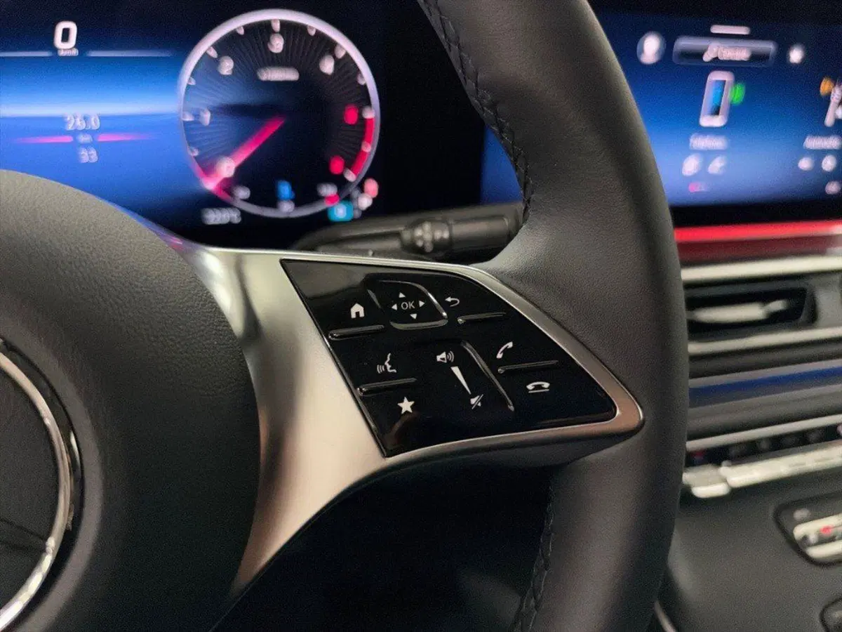 Mercedes-Benz Classe V nuova a Macerata (17)