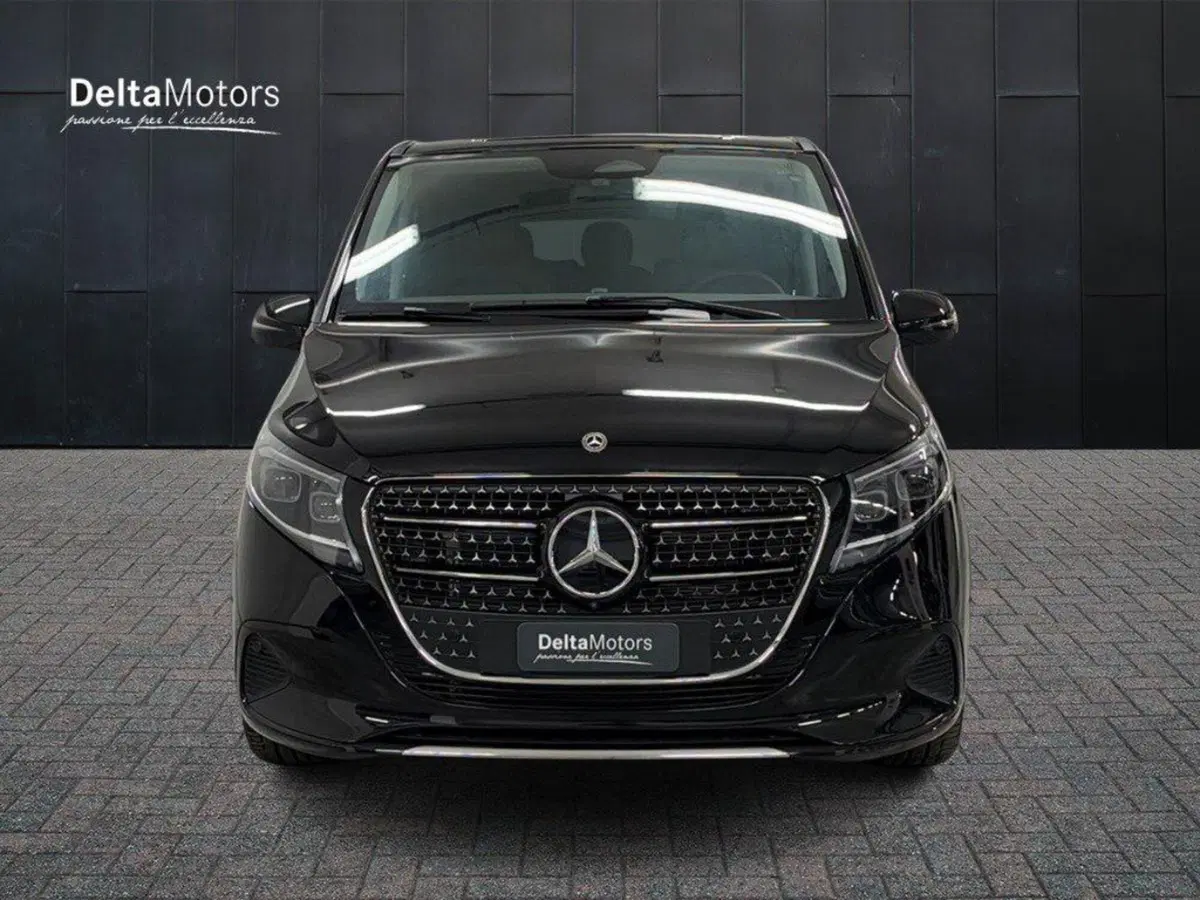 Mercedes-Benz Classe V nuova a Macerata (6)