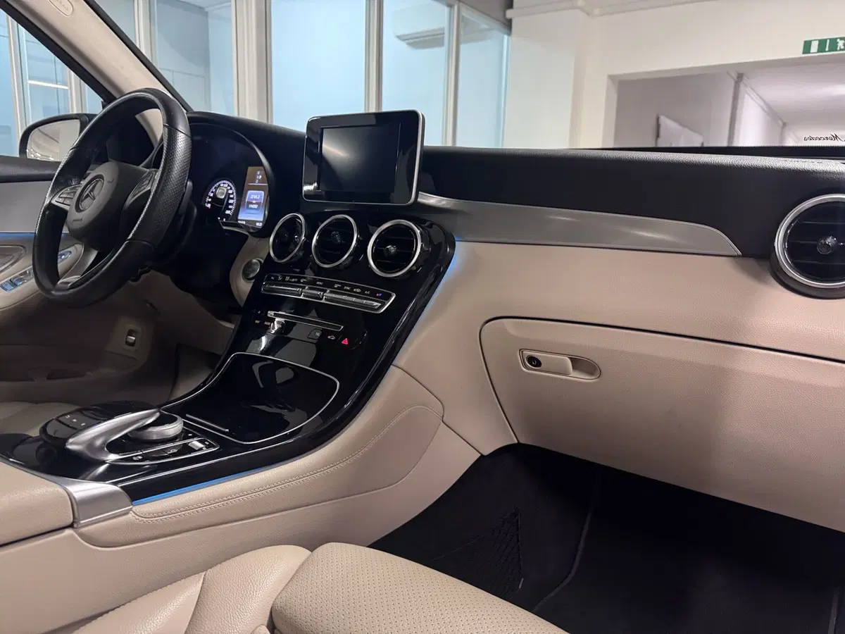 Mercedes-Benz GLC SUV usata a Messina (9)