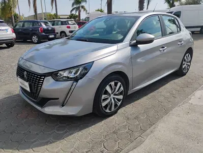 Peugeot 208 PureTech 75 Stop&Start 5 porte Active del 2020 usata a Messina