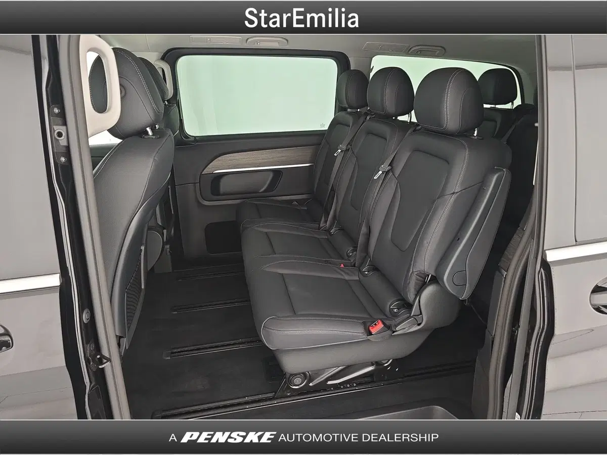 Mercedes-Benz Classe V nuova a Ferrara (11)