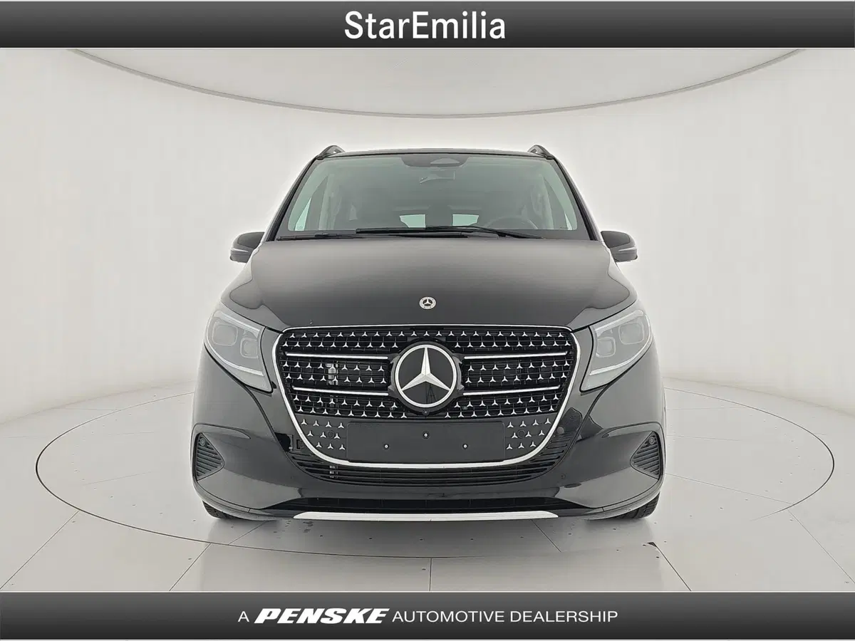 Mercedes-Benz Classe V nuova a Ferrara (7)