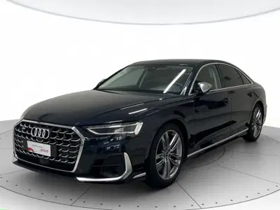 Audi A8 4.0 TFSI quattro tiptronic del 2023 usata a Fossano