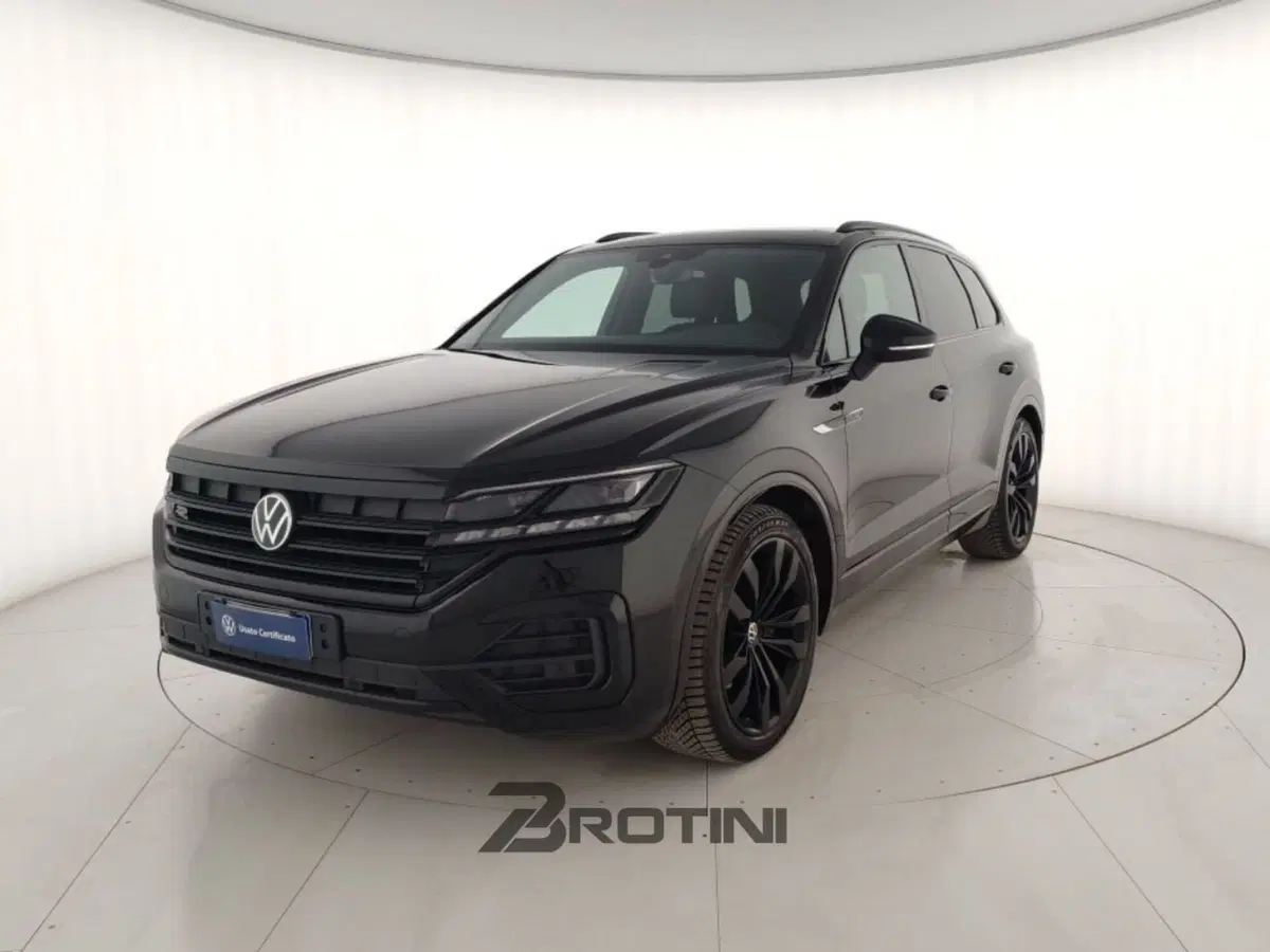 Volkswagen Touareg usata a Massa-Carrara
