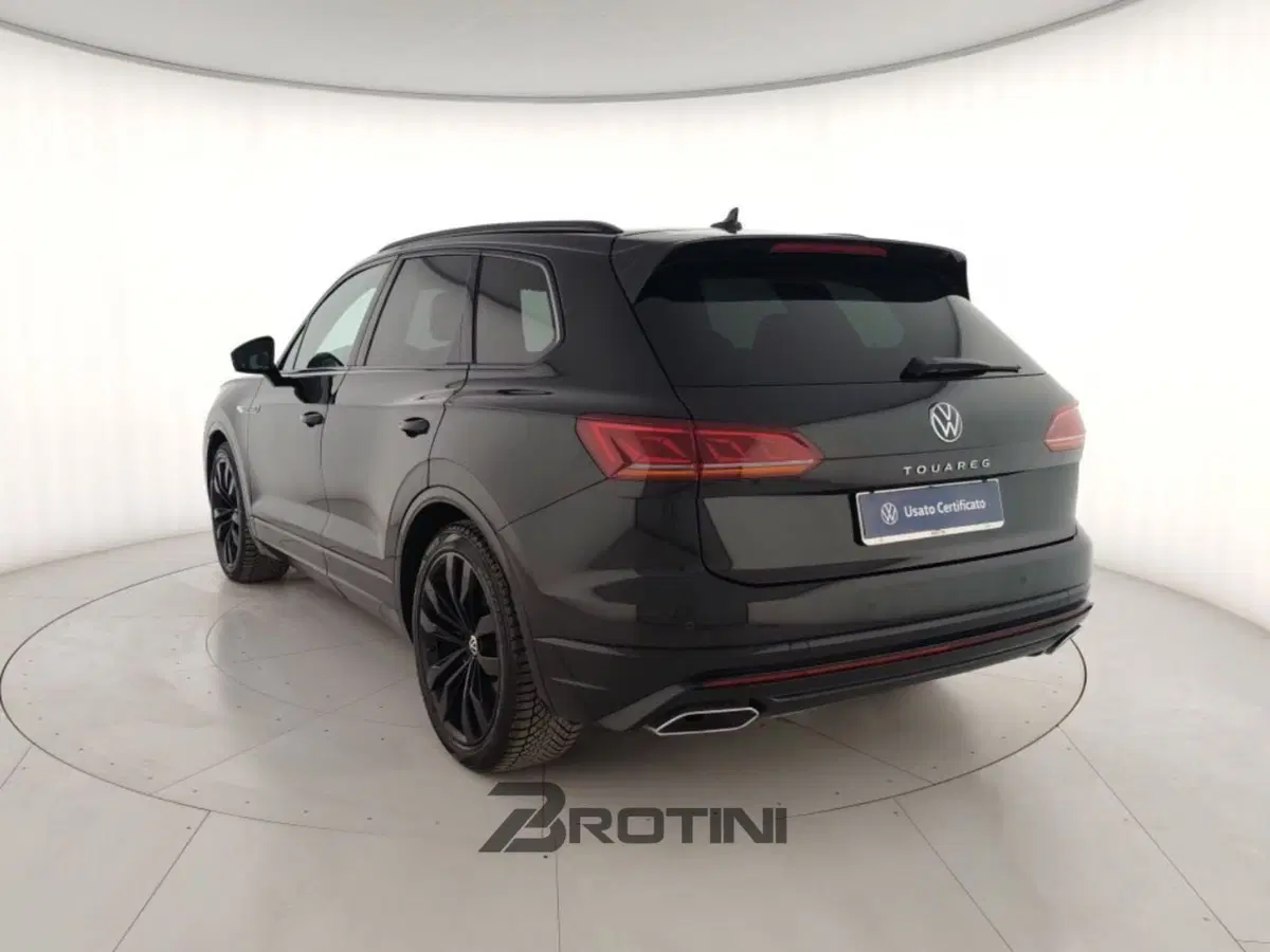 Volkswagen Touareg usata a Massa-Carrara (2)