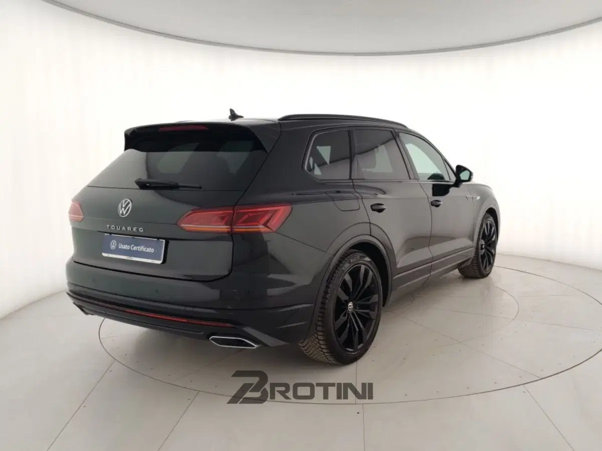 Volkswagen Touareg usata a Massa-Carrara (3)