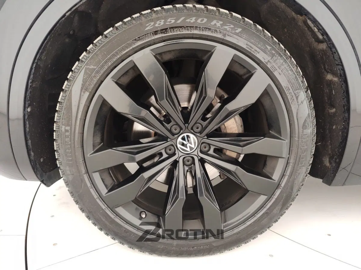 Volkswagen Touareg usata a Massa-Carrara (6)