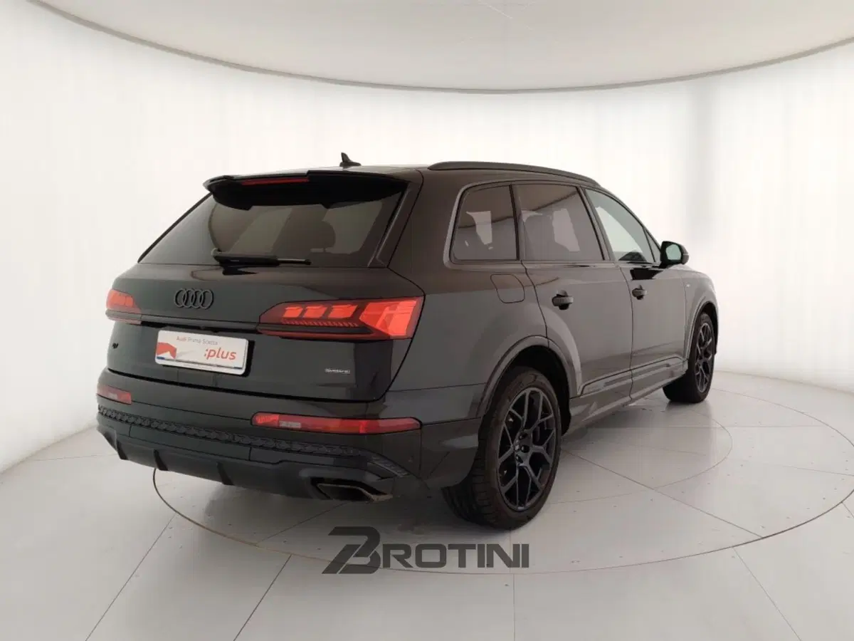 Audi Q7 usata a Massa-Carrara (3)