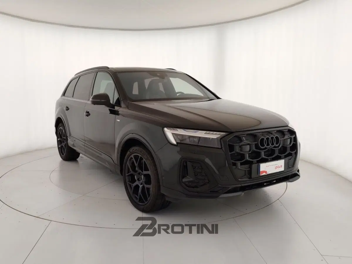 Audi Q7 usata a Massa-Carrara (4)