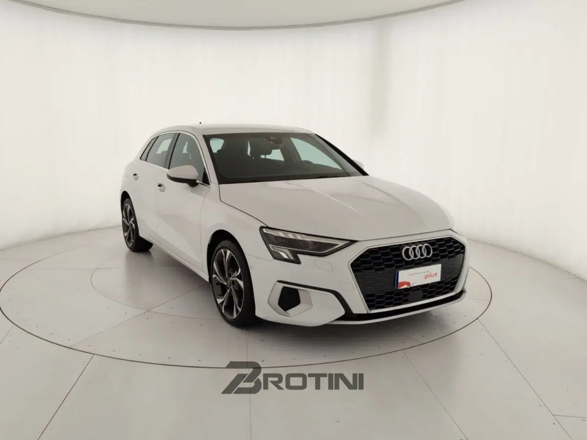Audi A3 Sportback usata a Massa-Carrara (4)