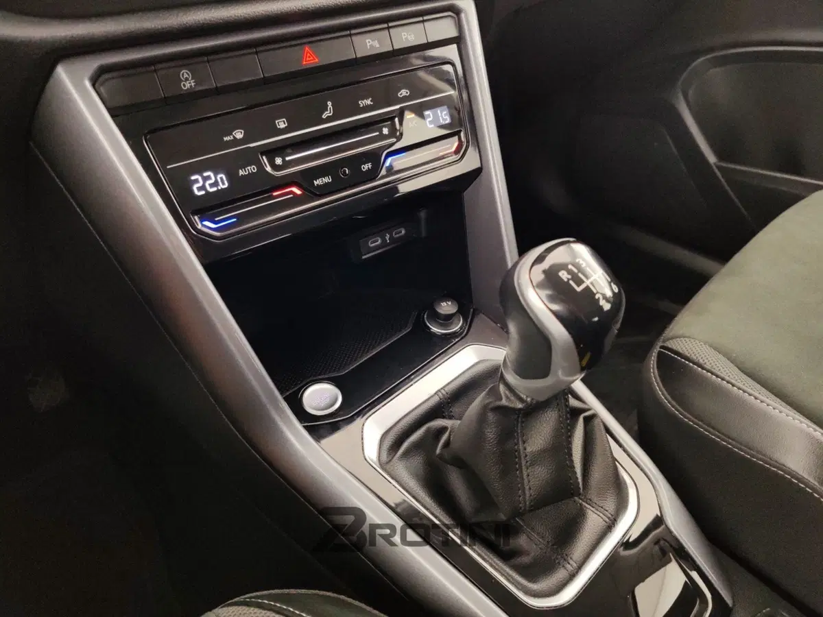 Volkswagen T-Roc usata a Massa-Carrara (12)