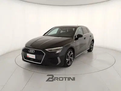 Audi A3 Sportback 40 TFSI e S tronic S line edition del 2024 usata a Massa