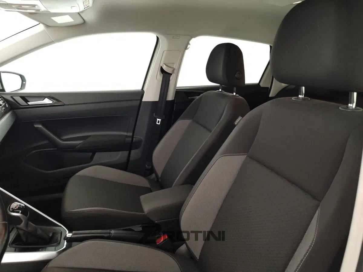 Volkswagen Polo usata a Massa-Carrara (9)