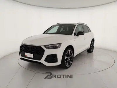 Audi Q5 40 2.0 tdi mhev 12V S line quattro s-tronic del 2023 usata a Massa