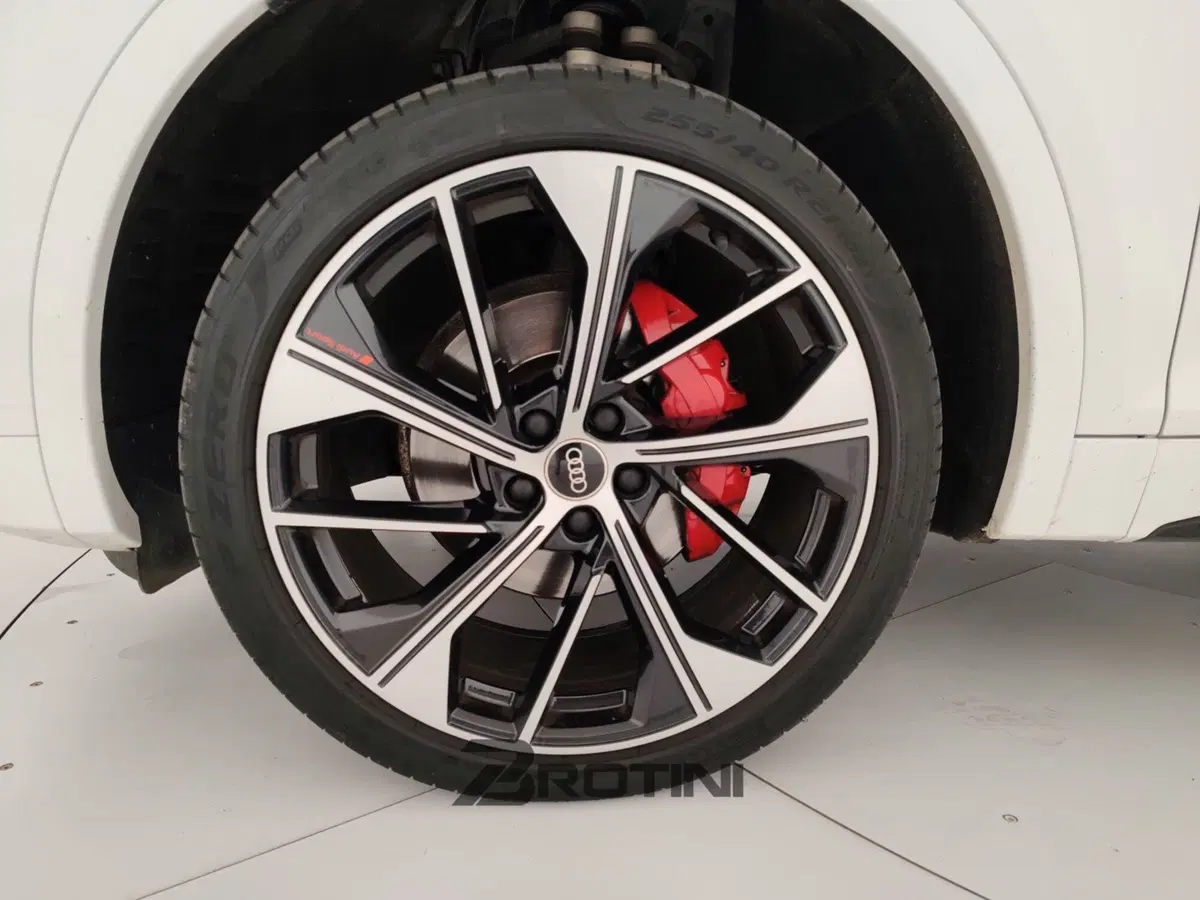 Audi Q5 usata a Massa-Carrara (6)