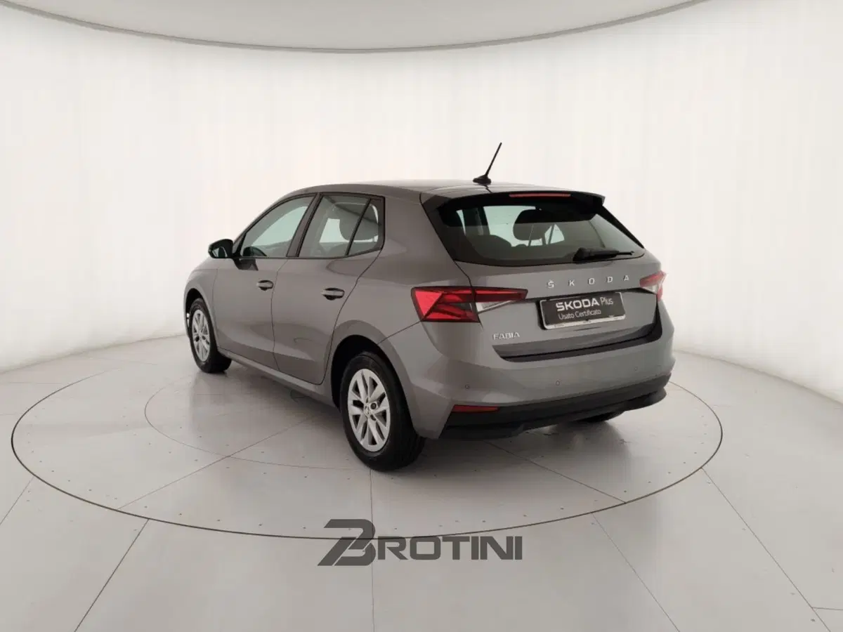 Skoda Fabia usata a Massa-Carrara (2)