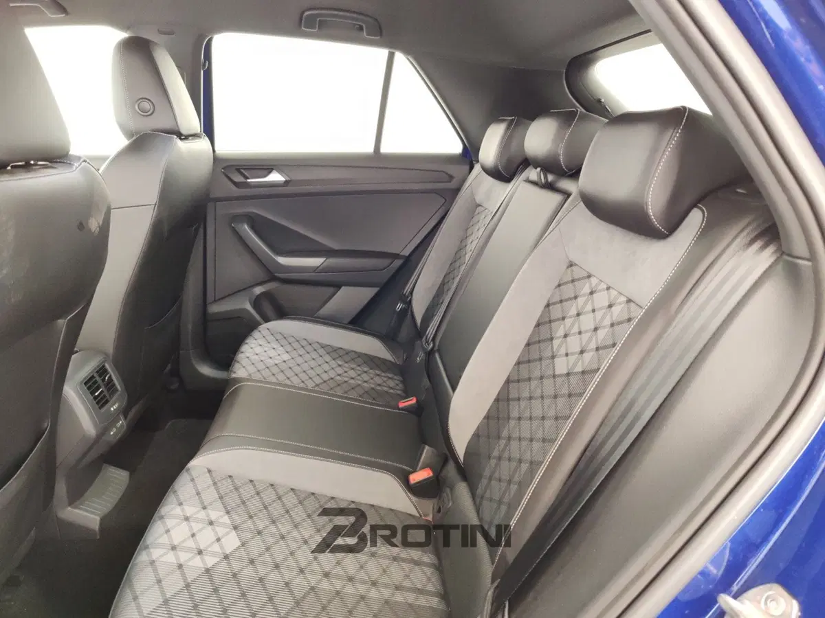 Volkswagen T-Roc usata a Massa-Carrara (10)