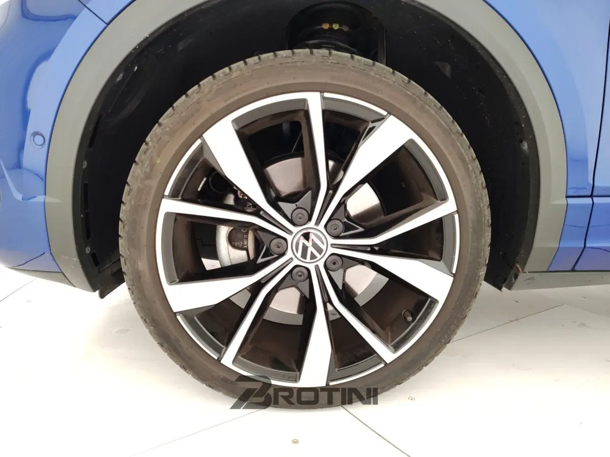 Volkswagen T-Roc usata a Massa-Carrara (6)