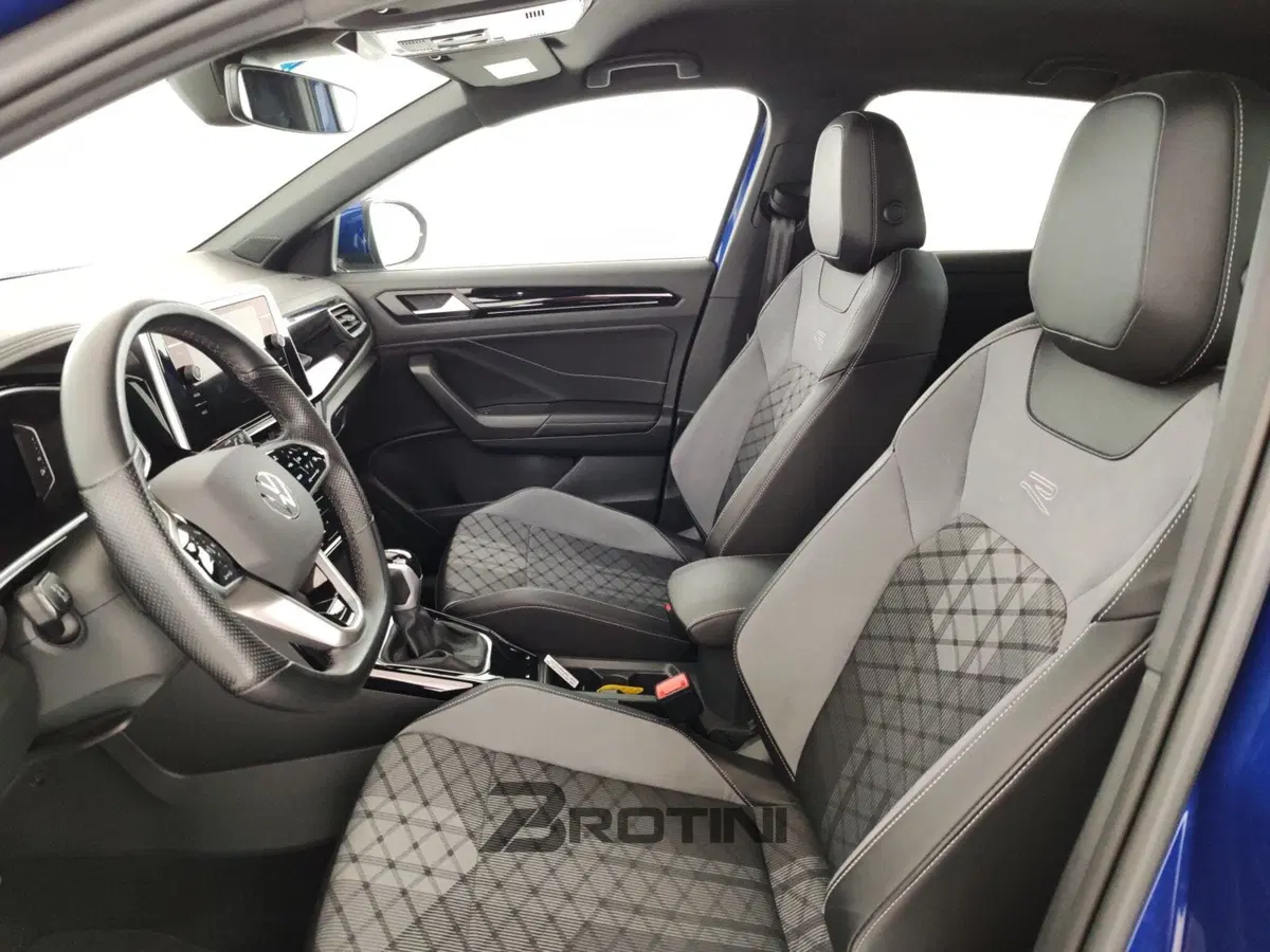 Volkswagen T-Roc usata a Massa-Carrara (7)