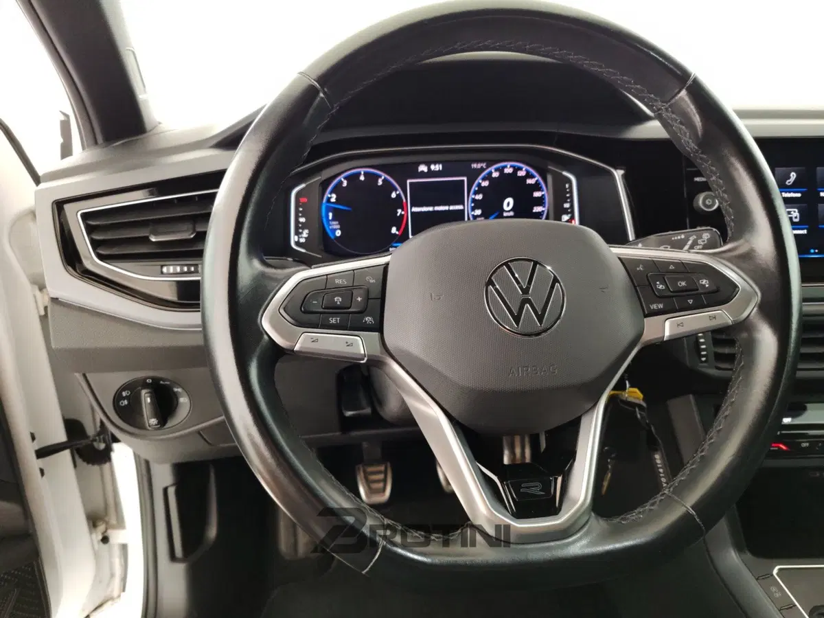 Volkswagen Taigo usata a Massa-Carrara (15)