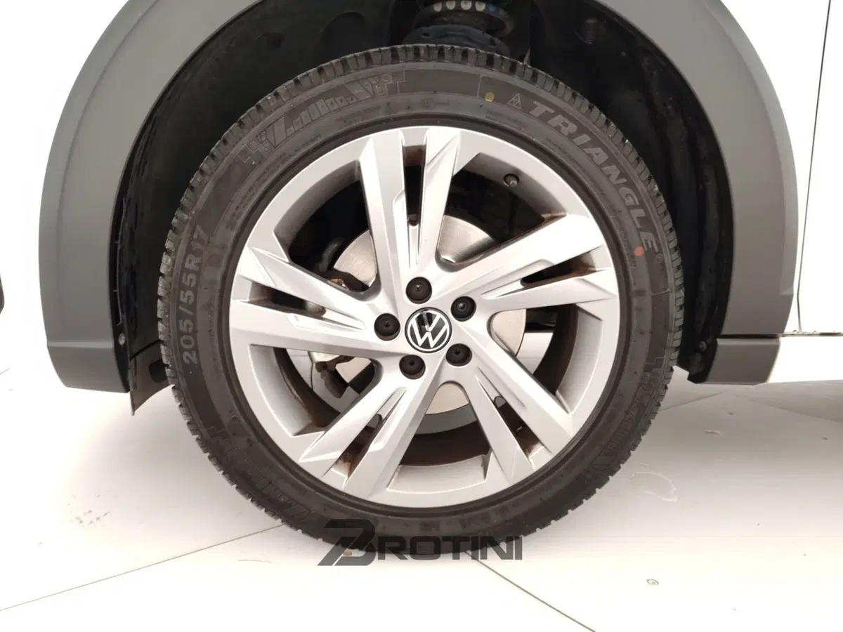 Volkswagen Taigo usata a Massa-Carrara (6)