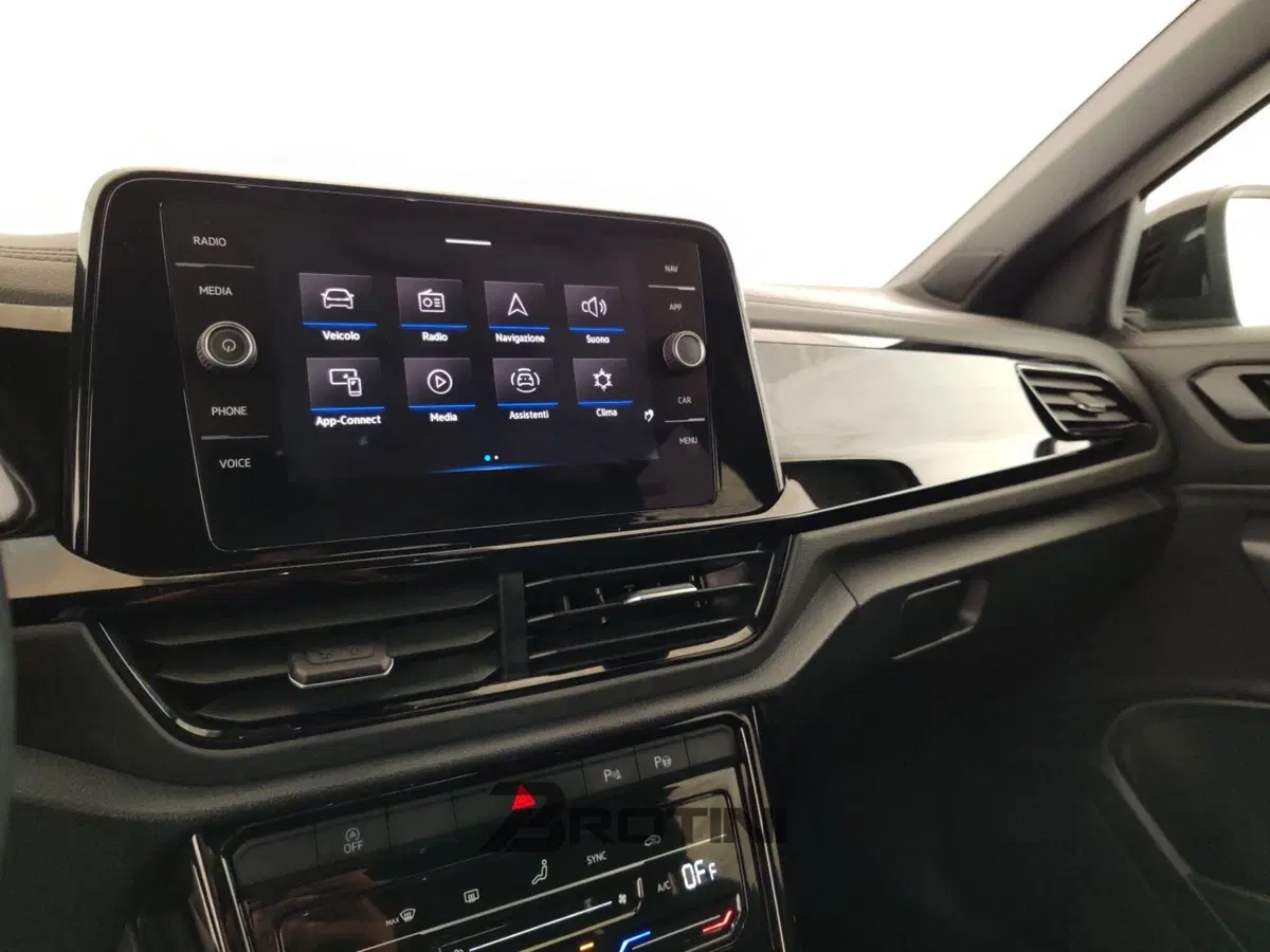 Volkswagen T-Roc usata a Massa-Carrara (11)