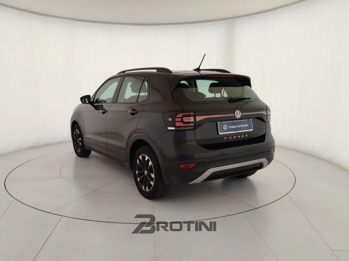 Volkswagen T-Cross usata a Massa-Carrara (2)