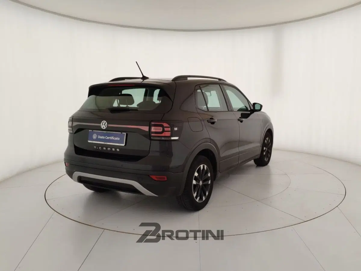 Volkswagen T-Cross usata a Massa-Carrara (3)