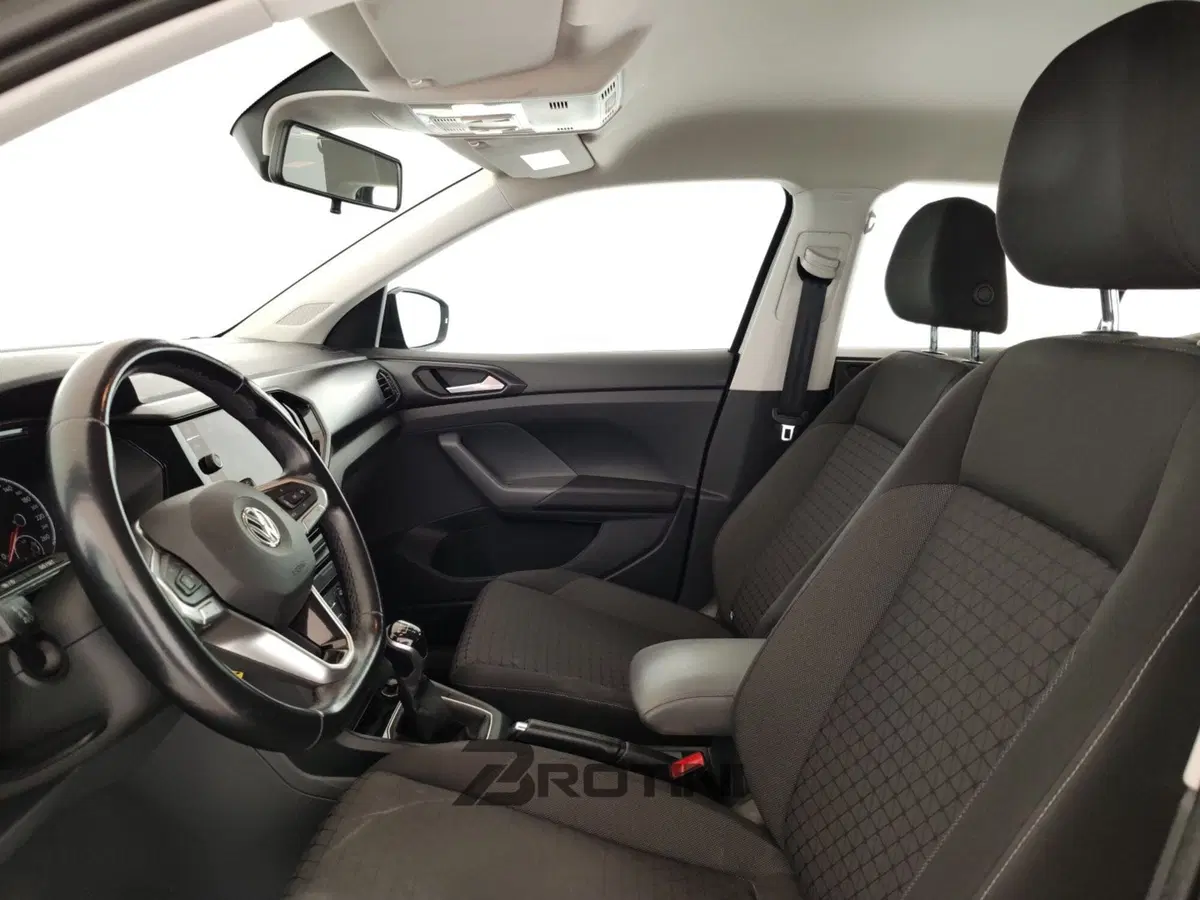 Volkswagen T-Cross usata a Massa-Carrara (7)