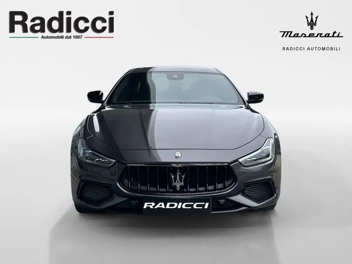 Maserati Ghibli usata a Ancona (12)