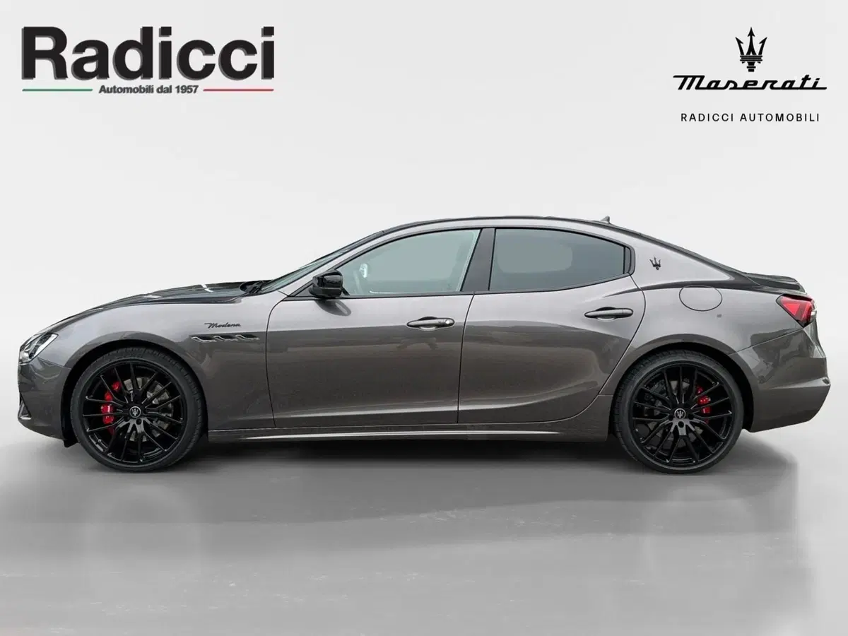 Maserati Ghibli usata a Ancona (13)