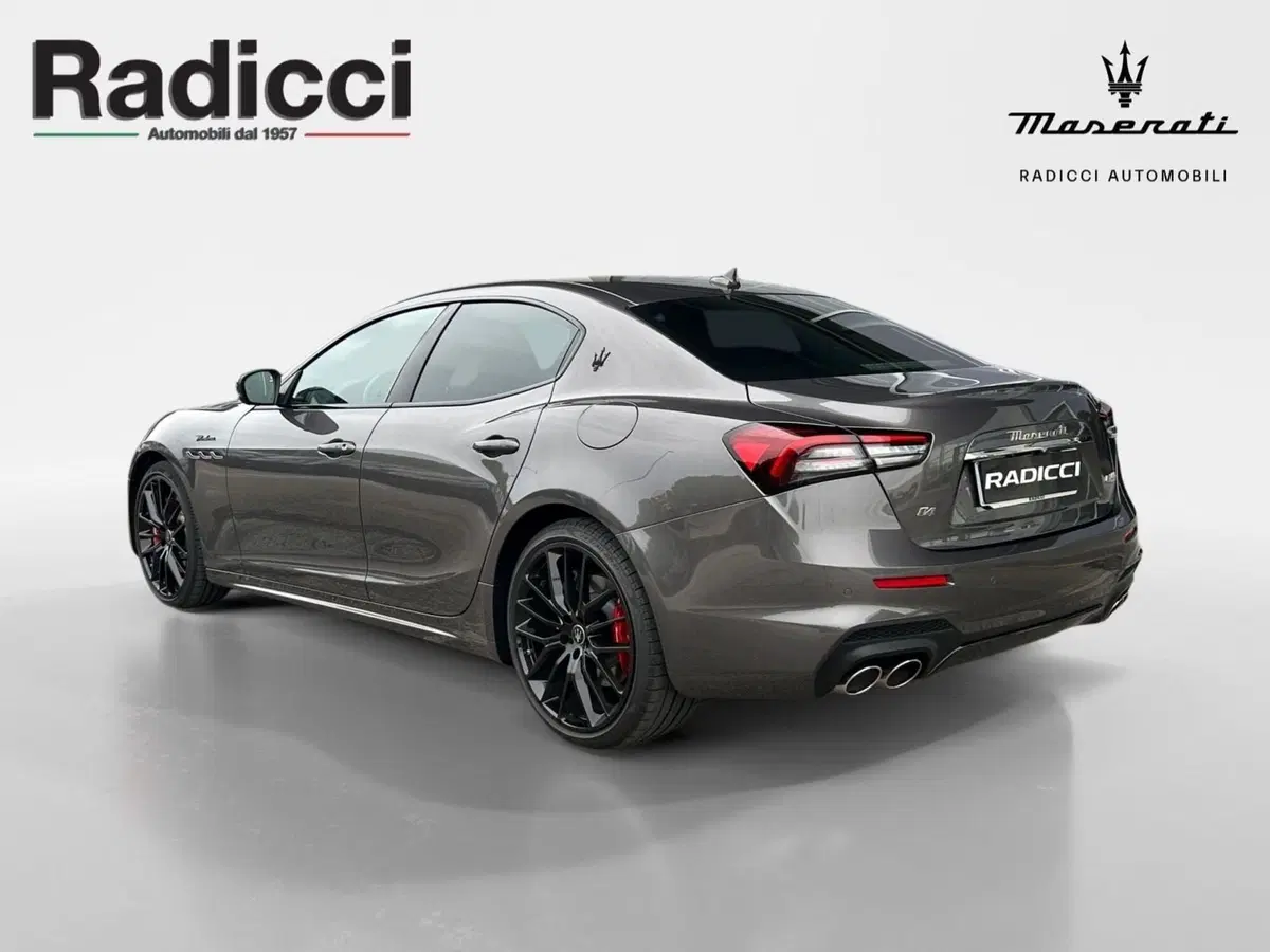 Maserati Ghibli usata a Ancona (2)