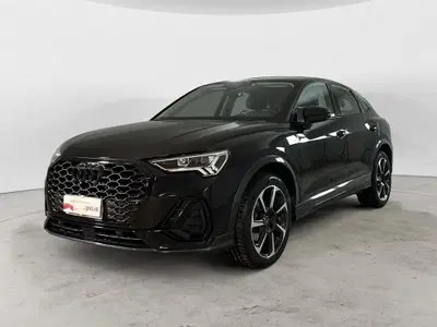 Audi Q3 Sportback 35 TDI S line edition del 2023 usata a Torre Annunziata