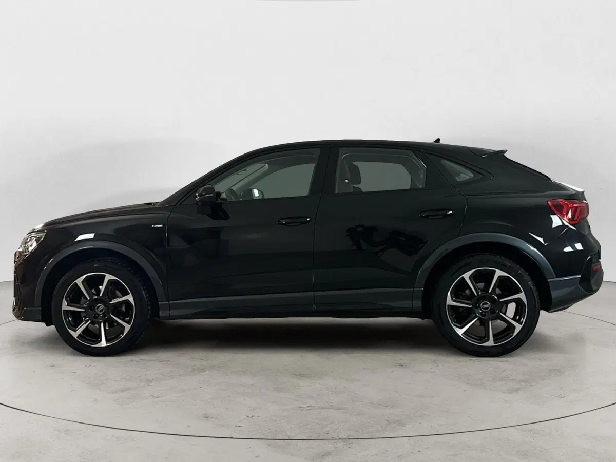 Audi Q3 Sportback usata a Napoli (3)