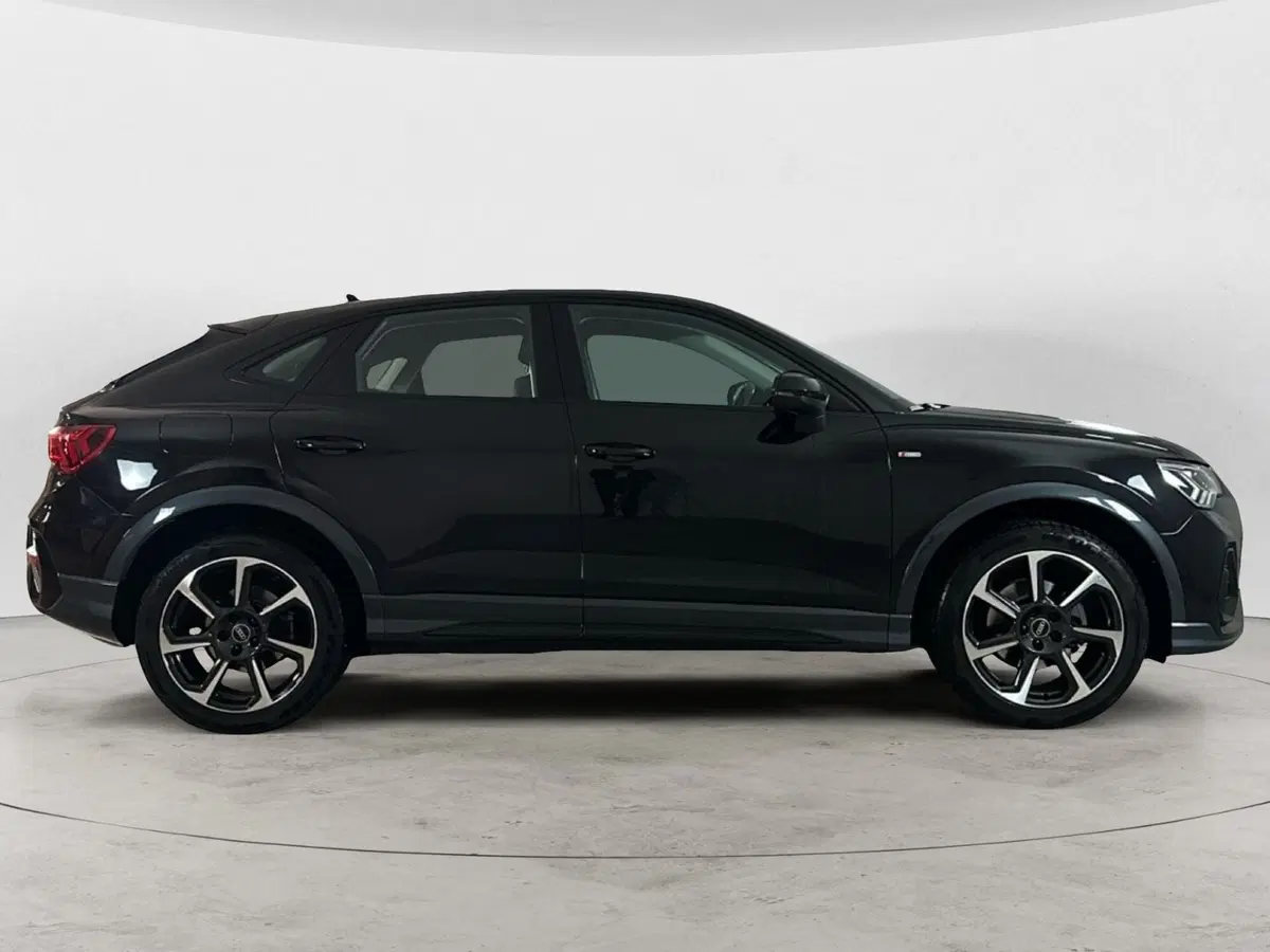 Audi Q3 Sportback usata a Napoli (5)