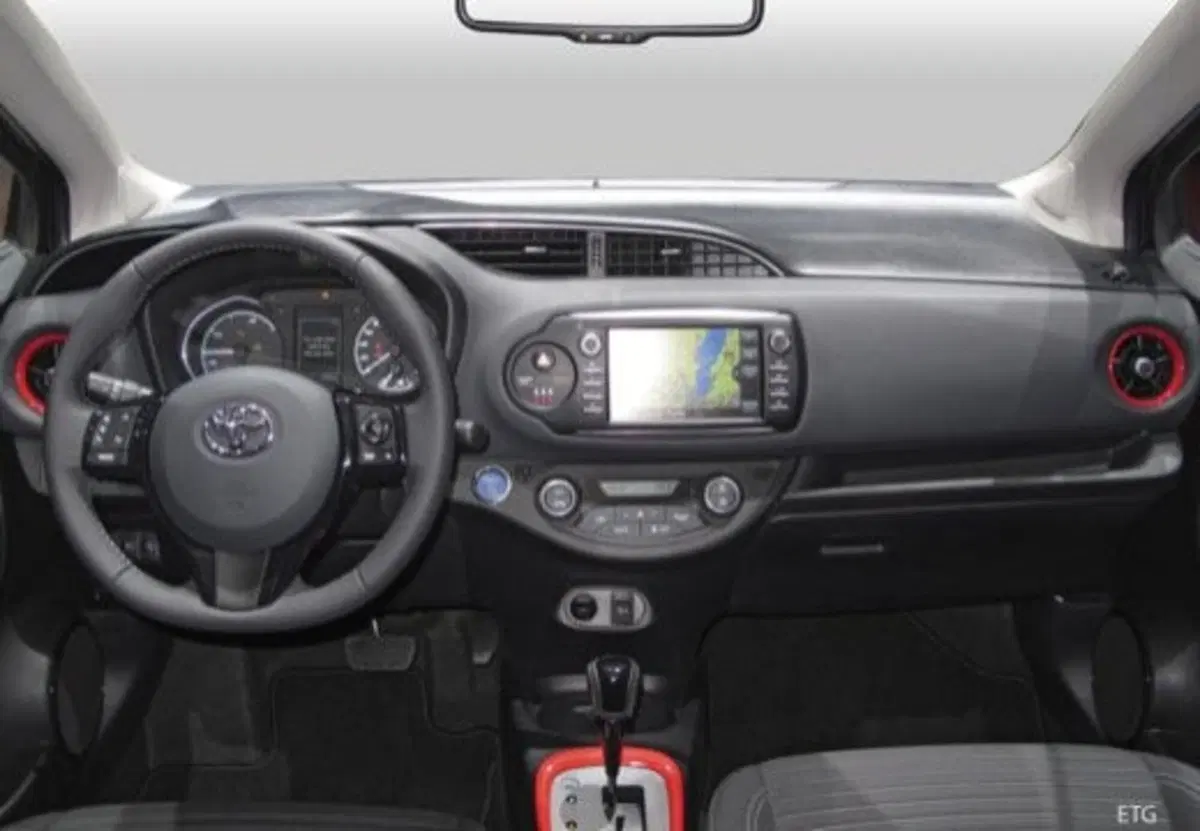 Toyota Yaris usata a Palermo (18)