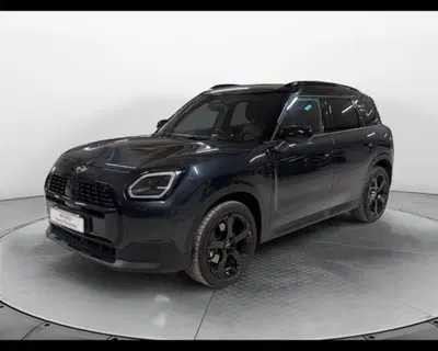 MINI Mini Countryman 1.5 48V C Classic auto del 2025 usata a Pozzuoli