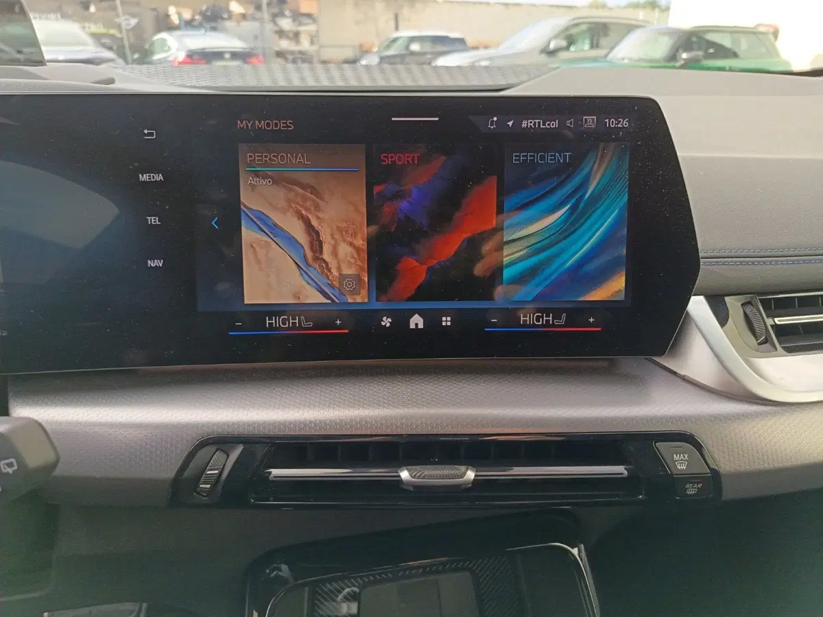 BMW Serie 2 Active Tourer usata a Caserta (16)