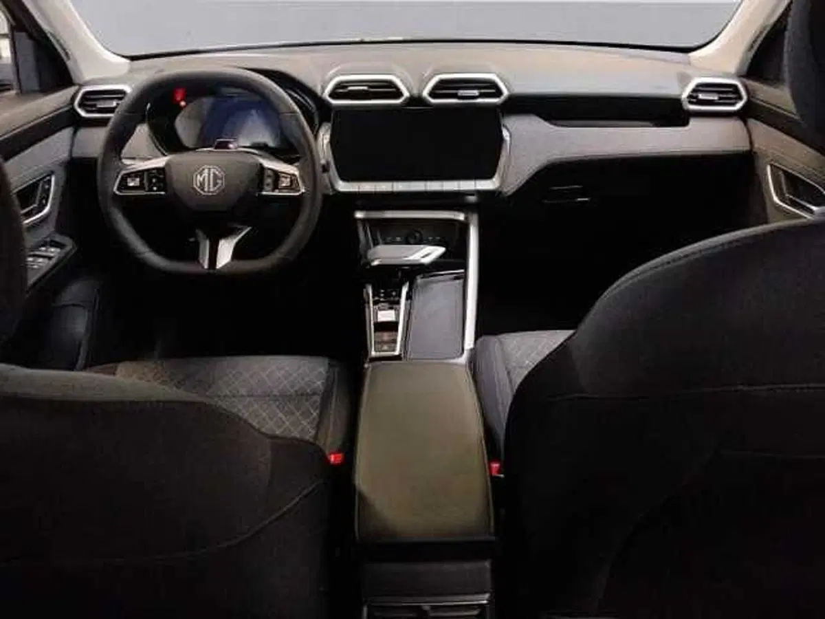 Mg ZS nuova a Milano (11)