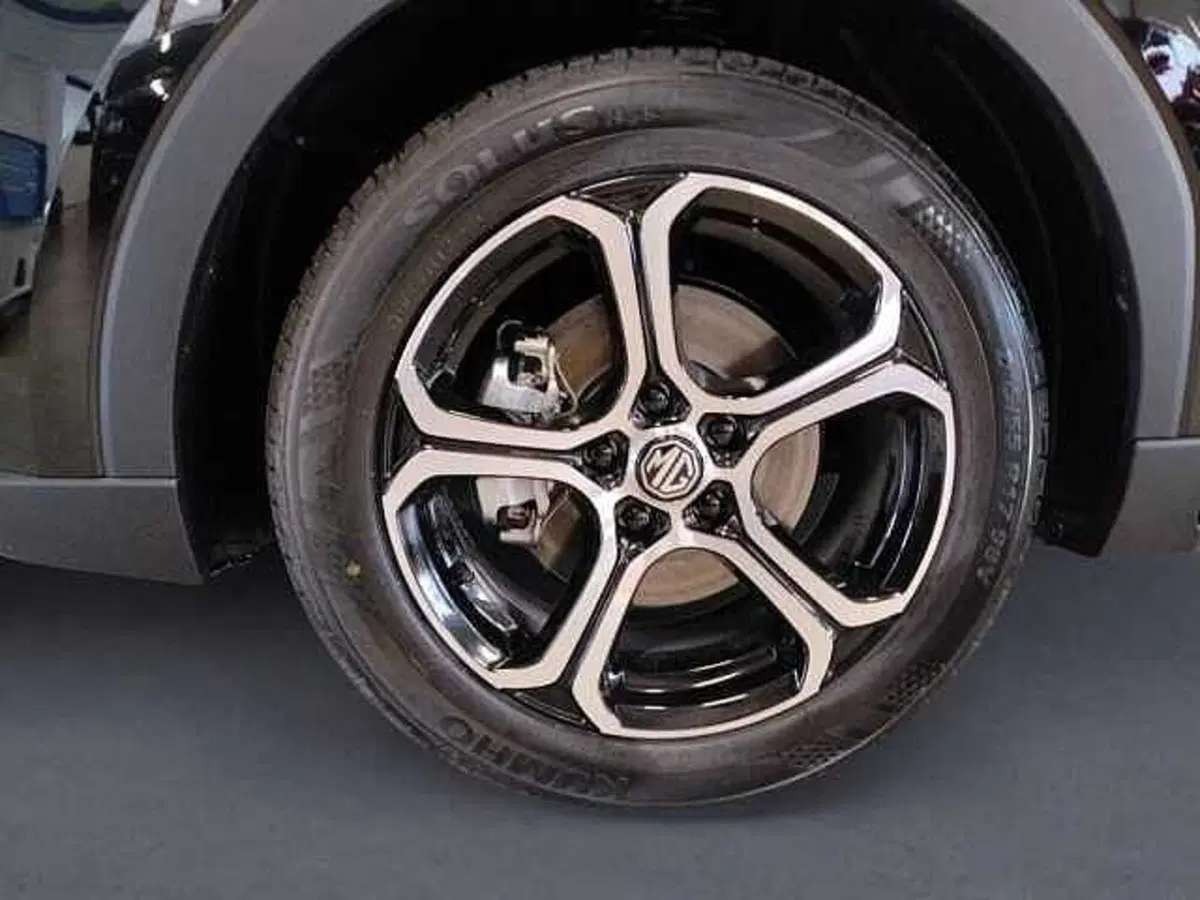 Mg ZS nuova a Milano (9)