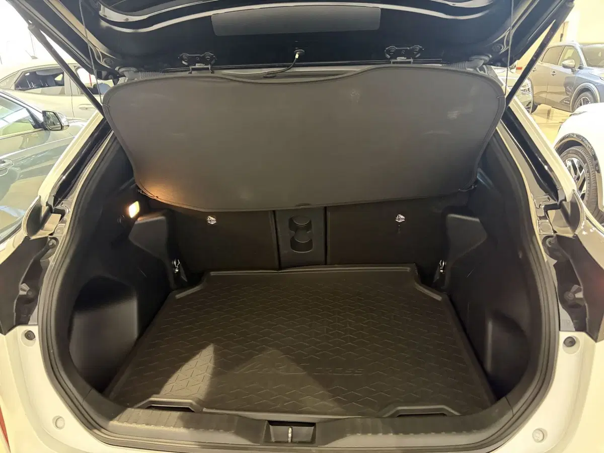 Toyota Yaris Cross usata a Vercelli (11)