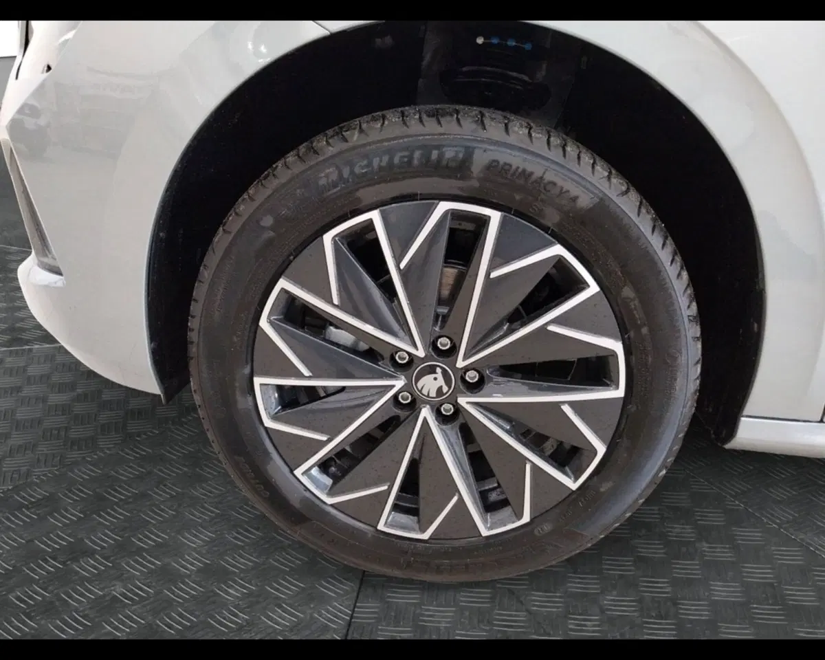 Skoda Kamiq nuova a Ravenna (9)