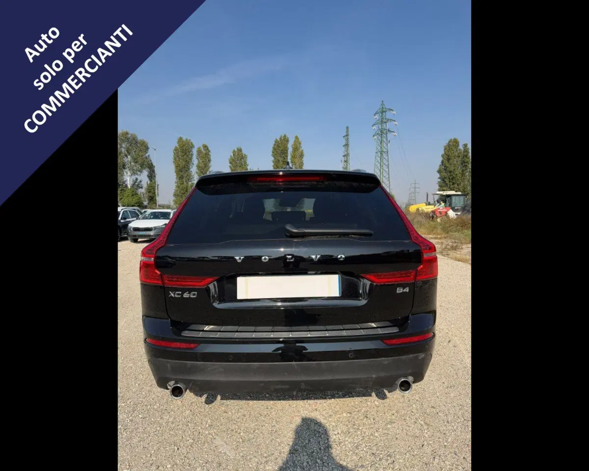Volvo XC60 usata a Ravenna (8)