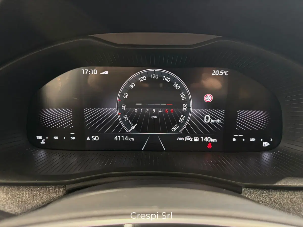 Skoda Kamiq usata a Varese (8)